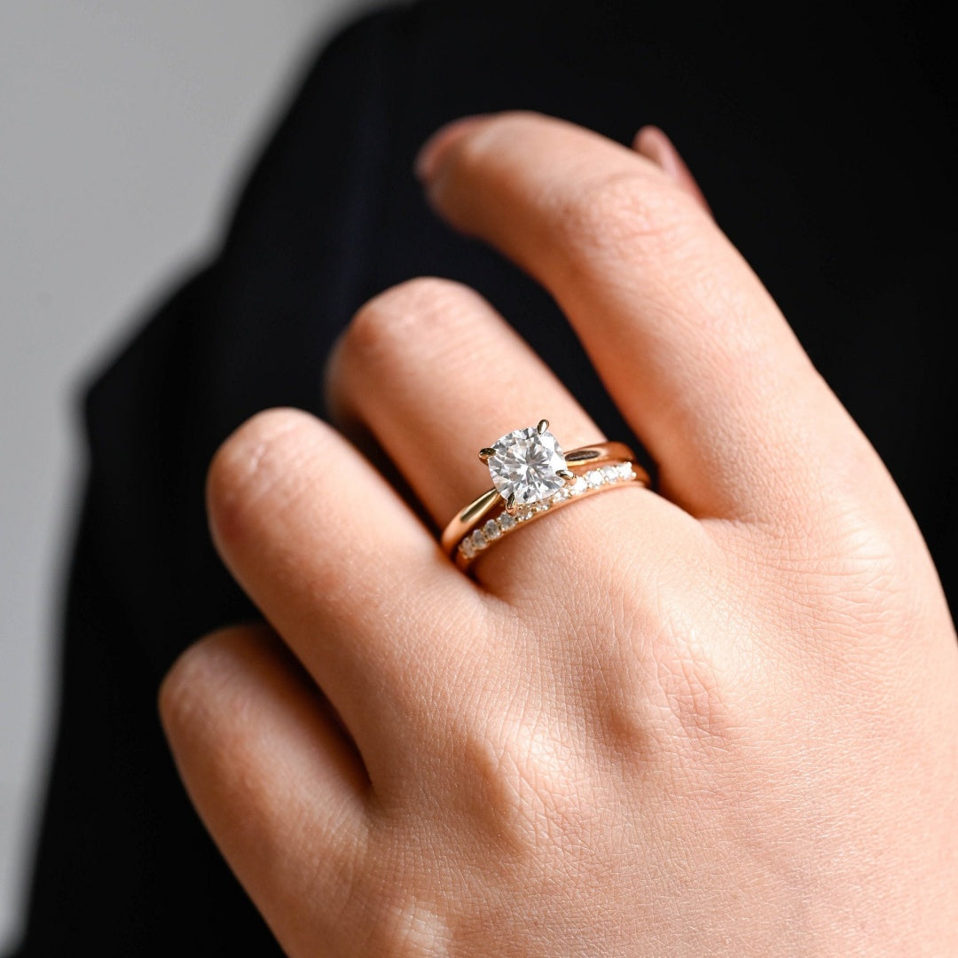 18k Gold Lab Grown Diamond CVD 1CT Round-Cut Promise Ring Set