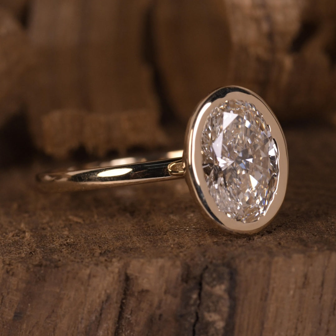 18K Gold Lab Grown Diamond CVD 3.5CT Oval-Cut Simple Design Anniversary Ring