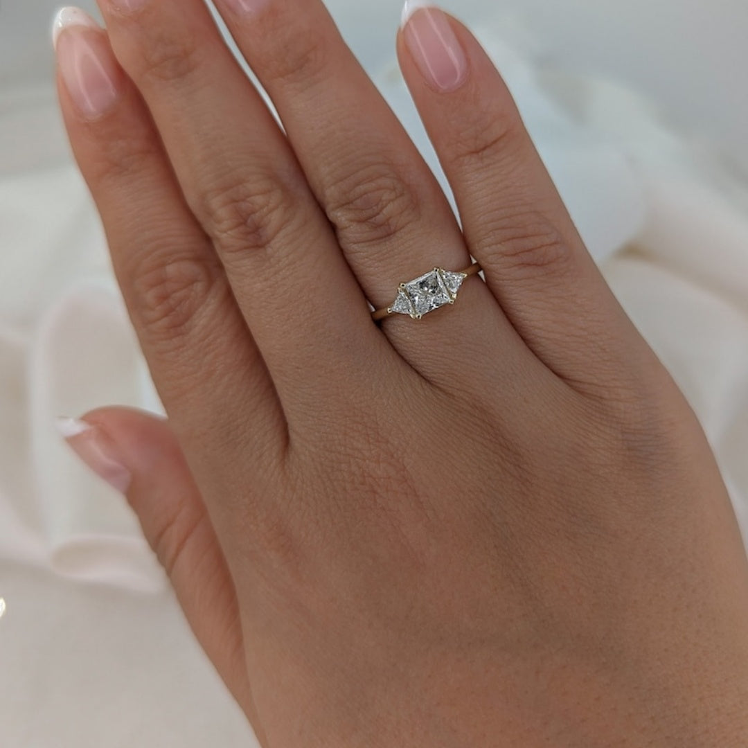 10K Gold Lab Grown Diamond CVD 1CT Princess-Cut Side Triangel Engagement Ring