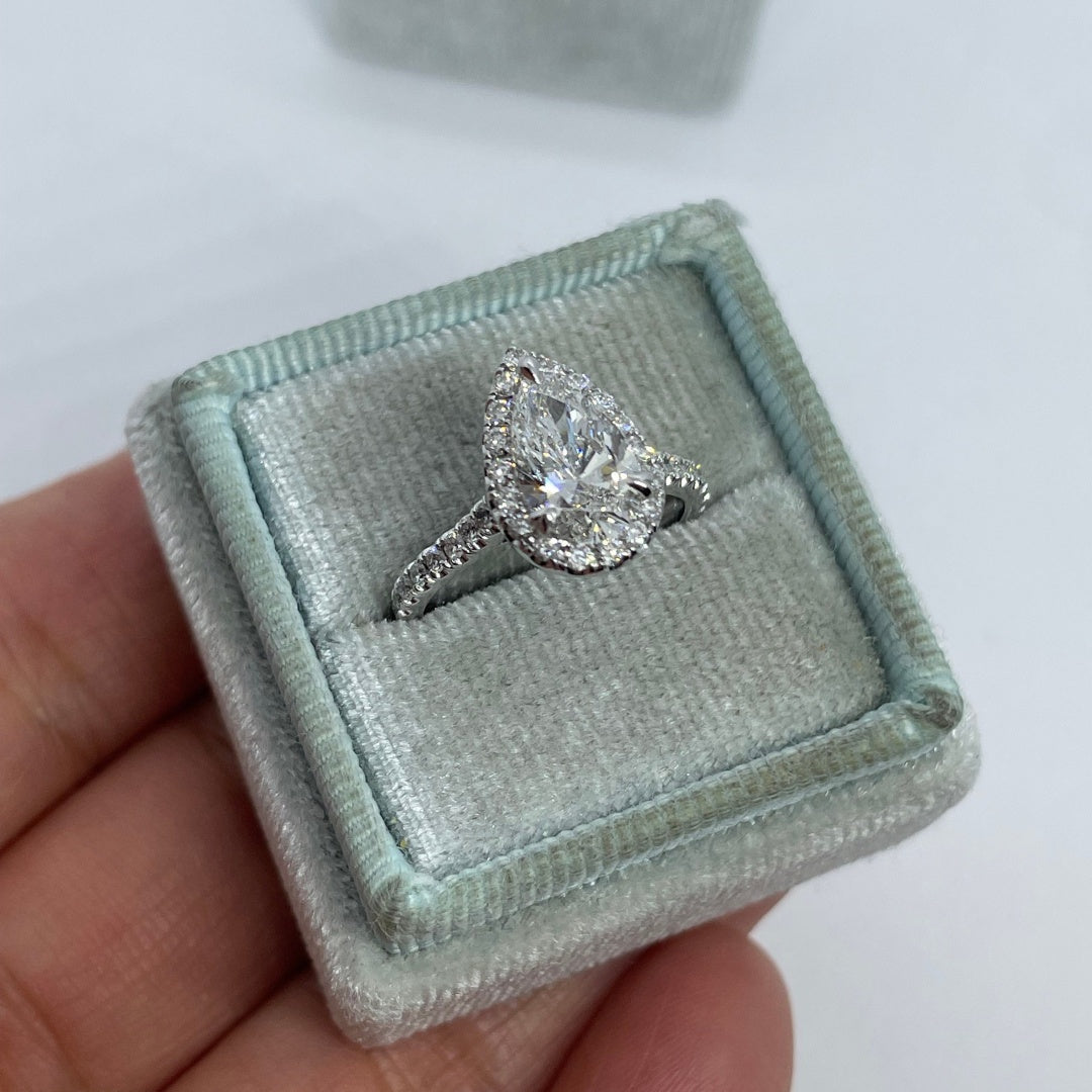 14K Gold Lab Grown Diamond CVD 2CT Pear-Cut Engagement Ring For Birthday Gift