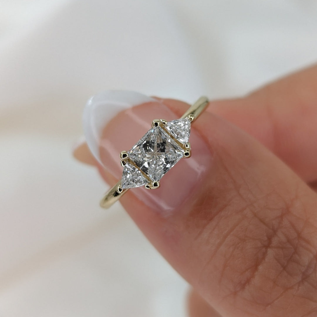 10K Gold Lab Grown Diamond CVD 1CT Princess-Cut Side Triangel Engagement Ring