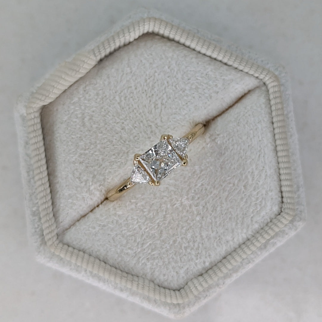 10K Gold Lab Grown Diamond CVD 1CT Princess-Cut Side Triangel Engagement Ring