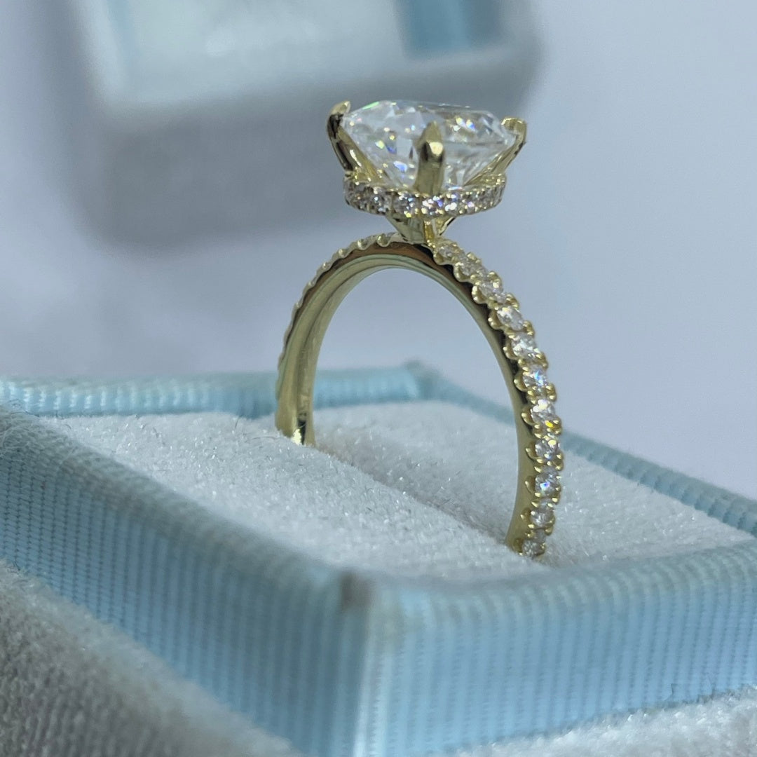 14K Gold Lab Grown Diamond CVD 2.5CT Pear-Cut Yellow Gold Under Halo Classic Ring
