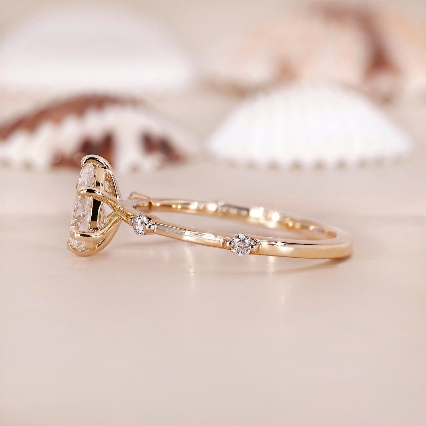 10K Gold Lab Grown Diamond CVD 1CT Pear-Cut Round Side Stone Anniversary Ring