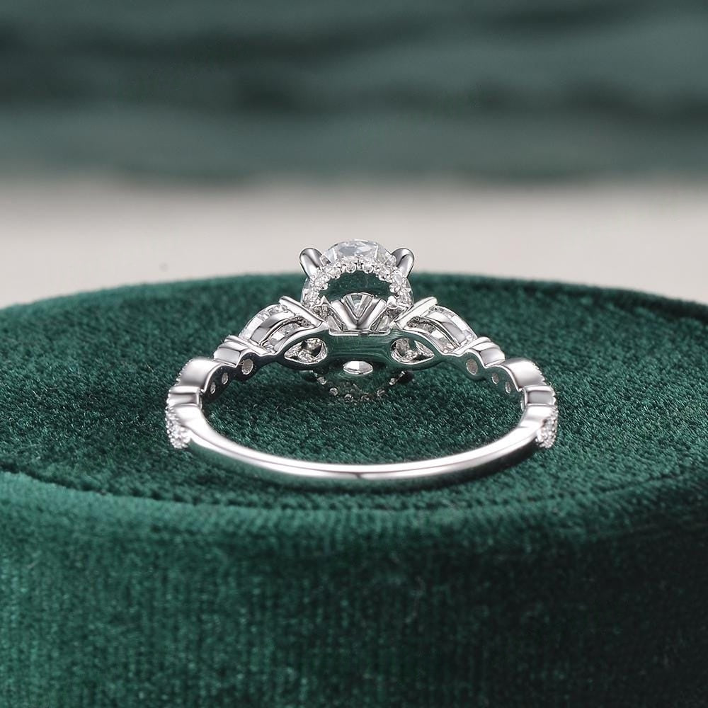 18k Gold Lab Grown Diamond CVD 2CT Oval-Cut Hidden Halo Vintage Three Stone Diamond Ring
