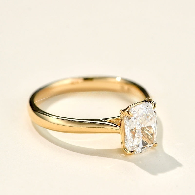18k Gold Lab Grown Diamond CVD Cushion-Cut Classic Ring
