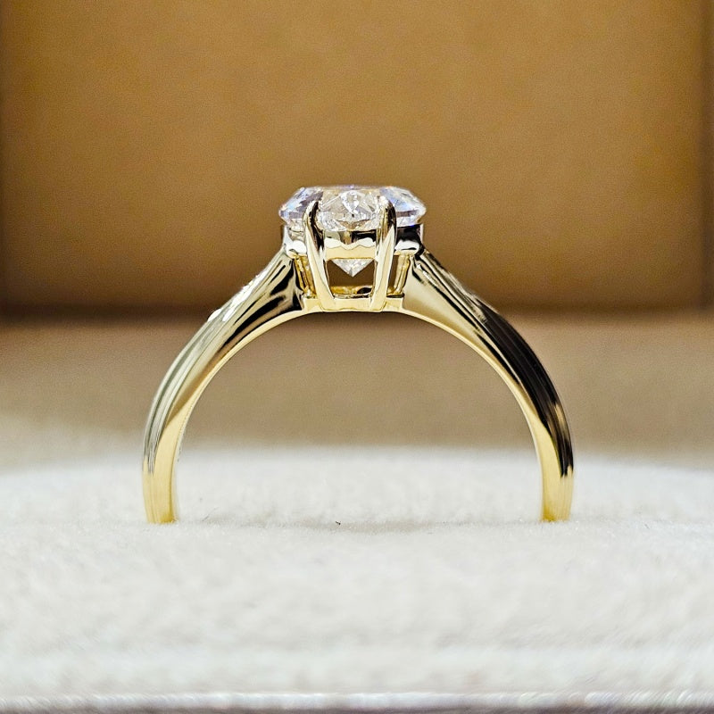18K Gold Lab Grown Diamond CVD 1CT Heart-Shaped Minimalist Ring