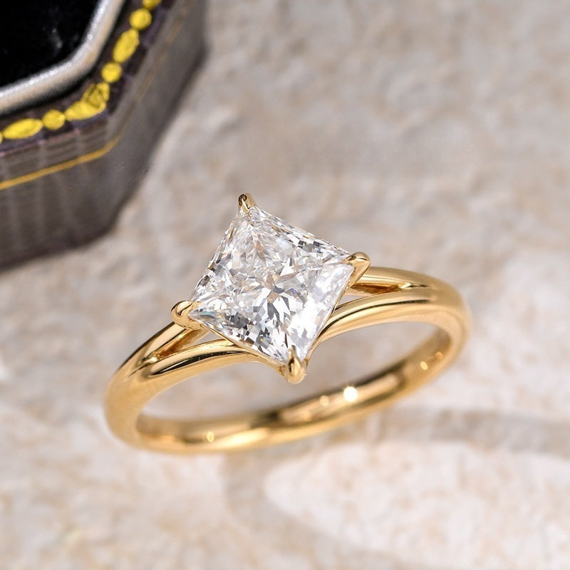 18K Gold Lab Grown Diamond CVD 2CT Princess-Cut Wedding Ring