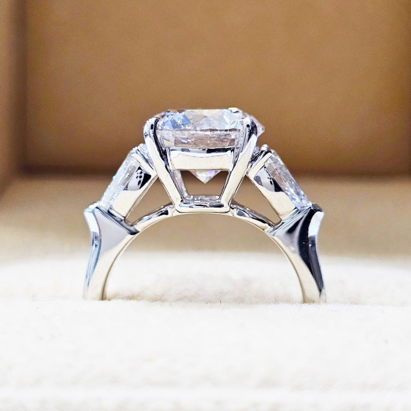 14K Gold Lab Grown Diamond CVD 2.5CT Round-Cut Three Stone Classic Engagement Ring