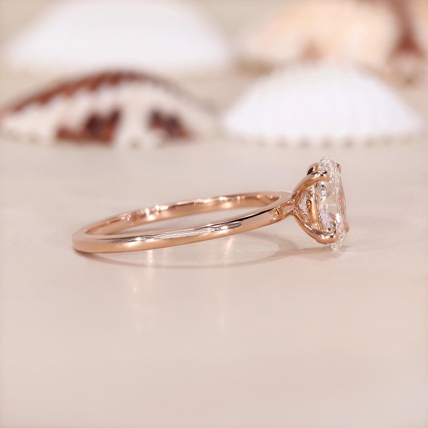 14K Gold Lab Grown Diamond CVD 2CT Oval-Cut Engagement Ring For Daily Wear