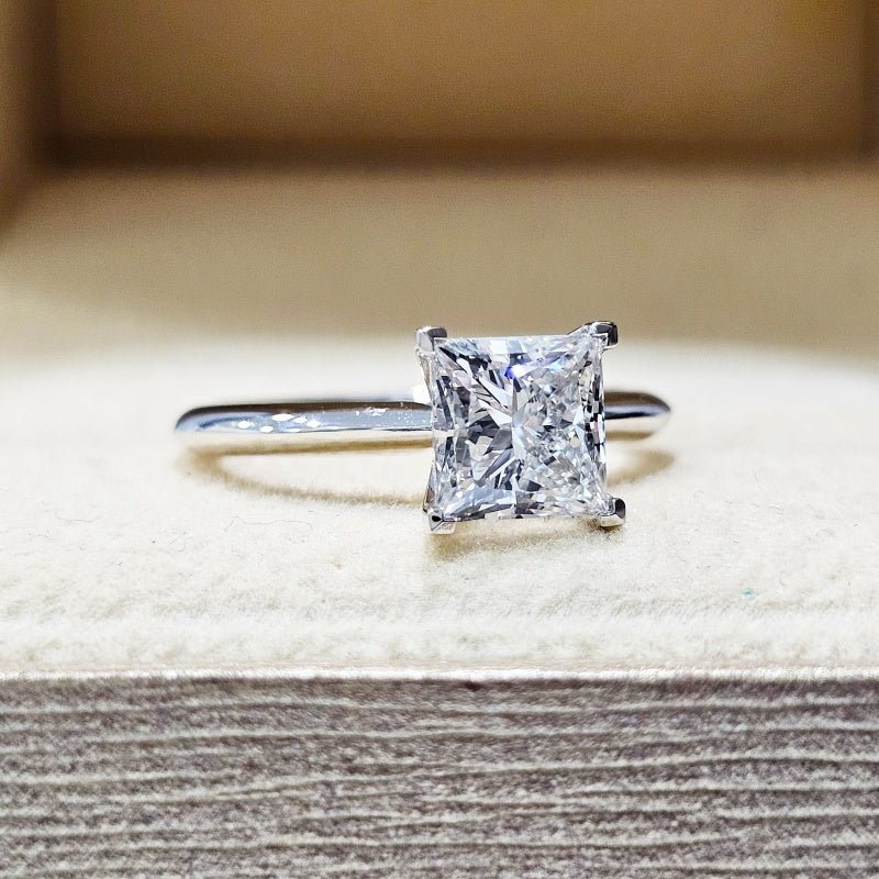 Platinum PT950 Lab Grown Diamond CVD Princess-Cut Minimalist Ring