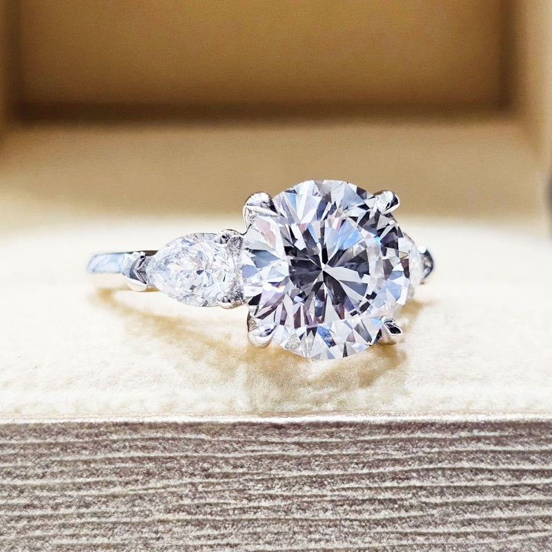 14K Gold Lab Grown Diamond CVD 2.5CT Round-Cut Three Stone Classic Engagement Ring