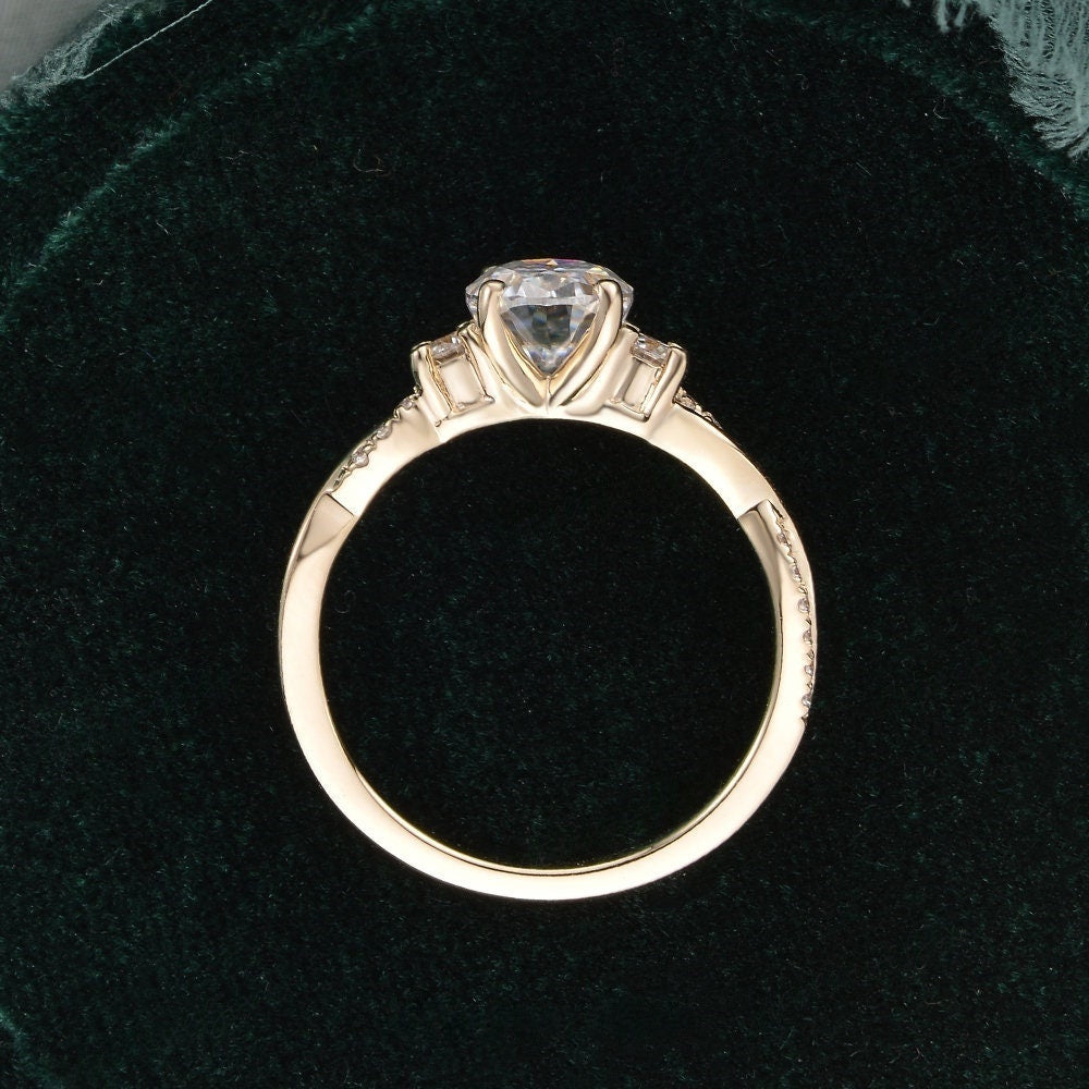 18k Gold Lab Grown Diamond CVD 2CT Oval-Cut Three Stone Diamond Twisted Band Ring