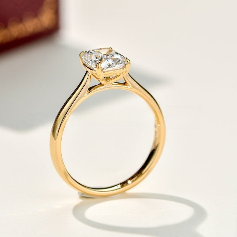 18k Gold Lab Grown Diamond CVD Cushion-Cut Classic Ring