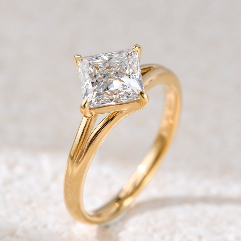 18K Gold Lab Grown Diamond CVD 2CT Princess-Cut Wedding Ring