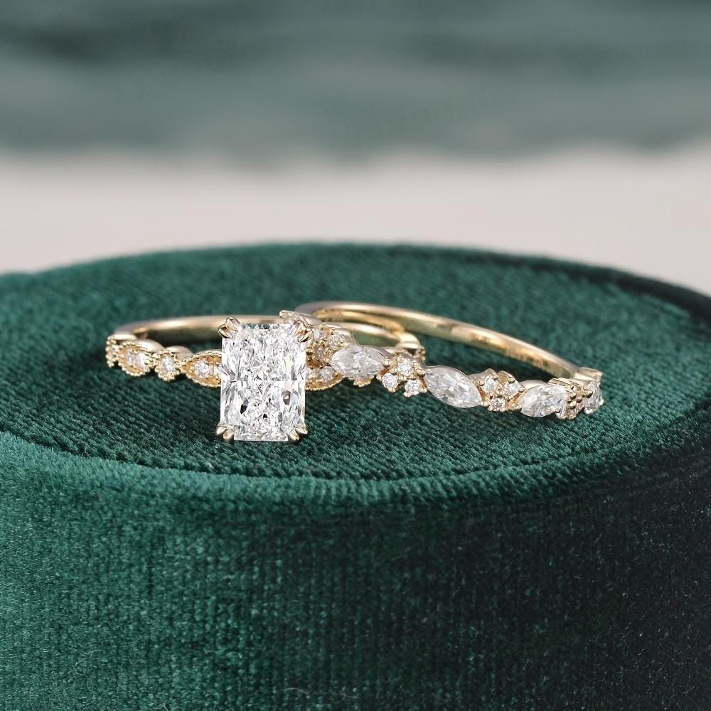 18k Gold Lab Grown Diamond CVD 2CT Radiant-Cut Unique Hidden Halo Art Deco Yellow Gold Marquise Cluster Band Ring