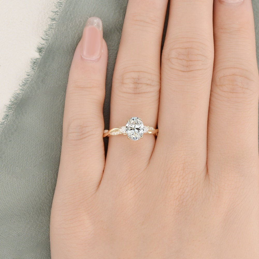 18k Gold Lab Grown Diamond CVD 2CT Oval-Cut Three Stone Diamond Twisted Band Ring