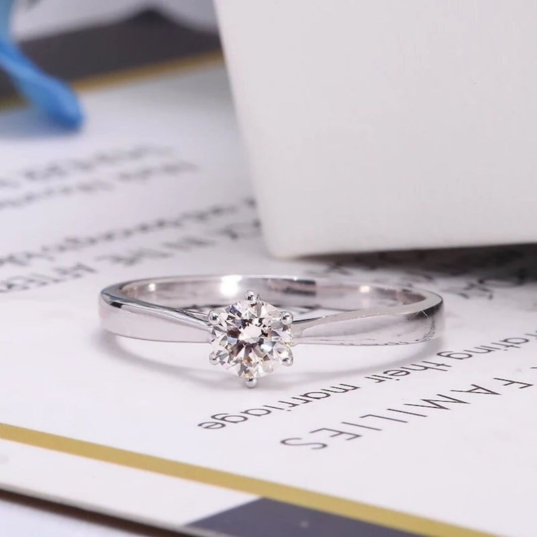 10K Gold Lab Grown Diamond CVD 1CT Round-Cut Classic 6 Prong Design Engagement Ring