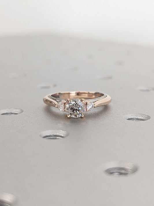 18K Gold Lab Grown Diamond CVD   1.5CT Round-Cut Two-Color Couple Promise Trending Luxury Ring