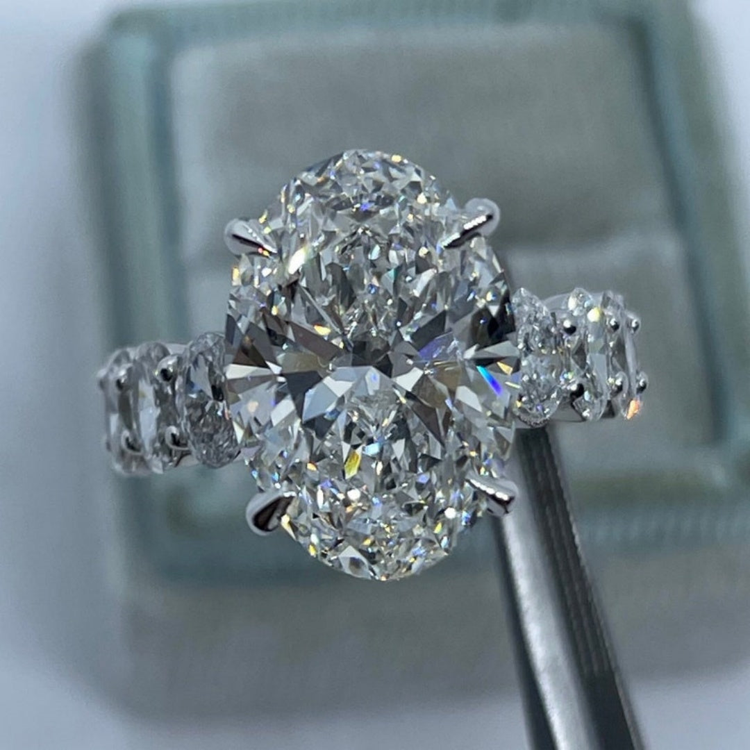 14K Gold Lab Grown Diamond CVD 4CT Oval-Cut Luxury Promise Ring For Wedding