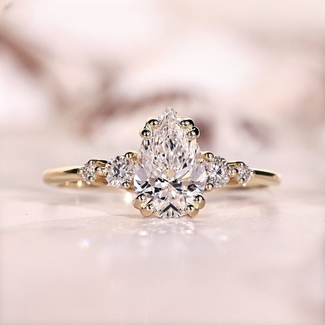 18k Gold Lab Grown Diamond CVD 2CT Pear-Cut Double Prong Classic Ring