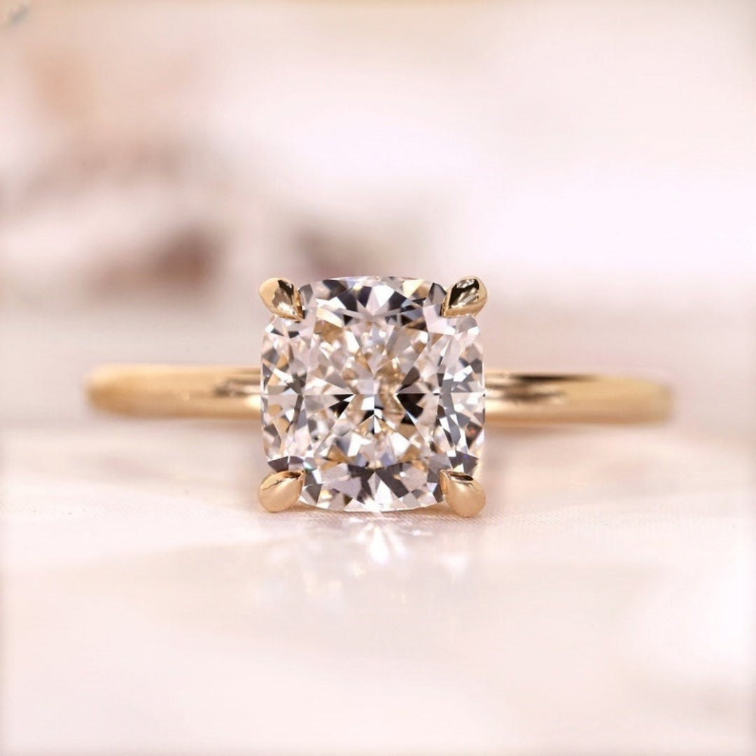 14K Gold Lab Grown Diamond CVD 2CT Cushion-Cut Four-Claw Gold Anniversary Ring