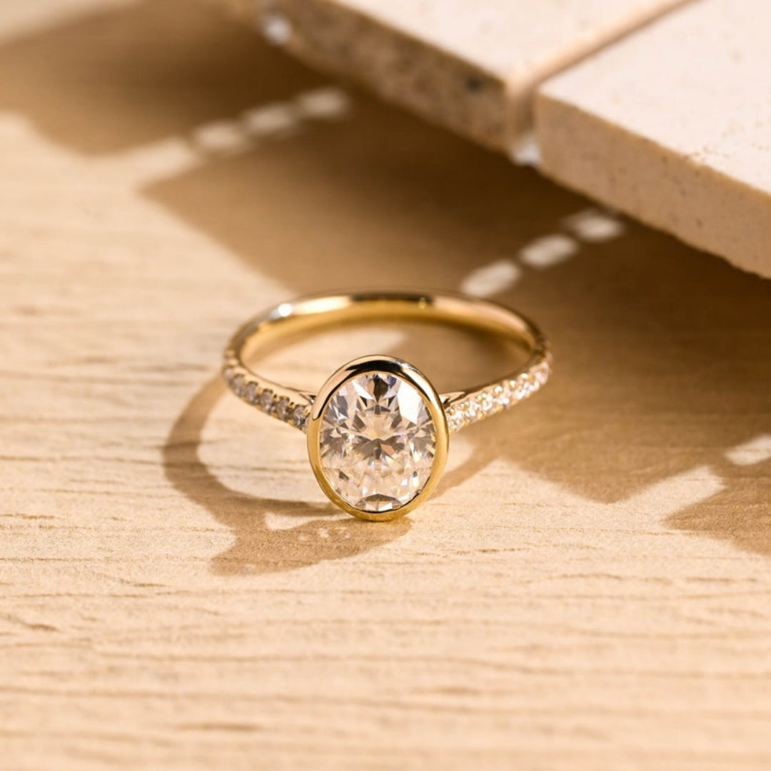 18K Gold Lab Grown Diamond CVD 1CT Oval-Cut Bezel Half Pave Classic Ring