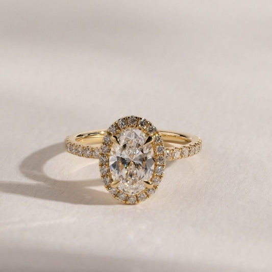 18k Gold Lab Grown Diamond CVD 1.5CT Oval-Cut Halo Engagement Ring