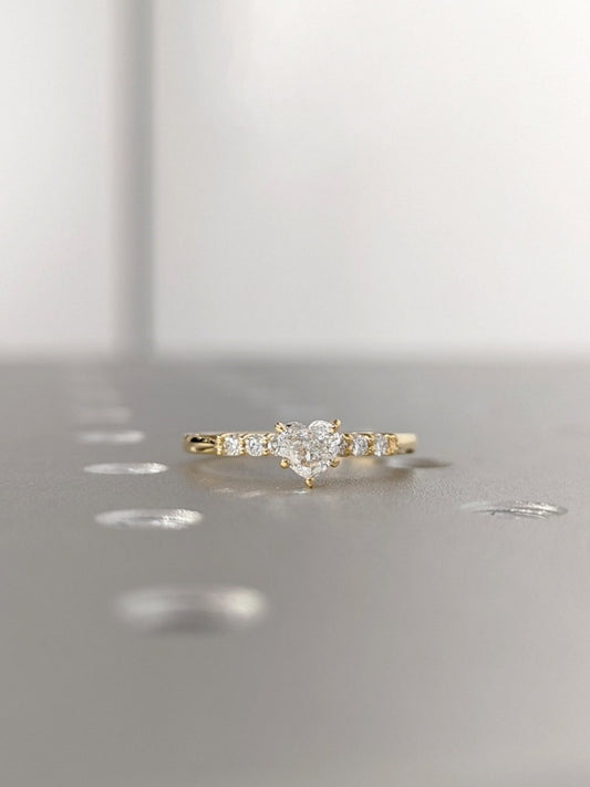 18K Gold Lab Grown Diamond CVD 1CT Heart-Cut Wedding Ring