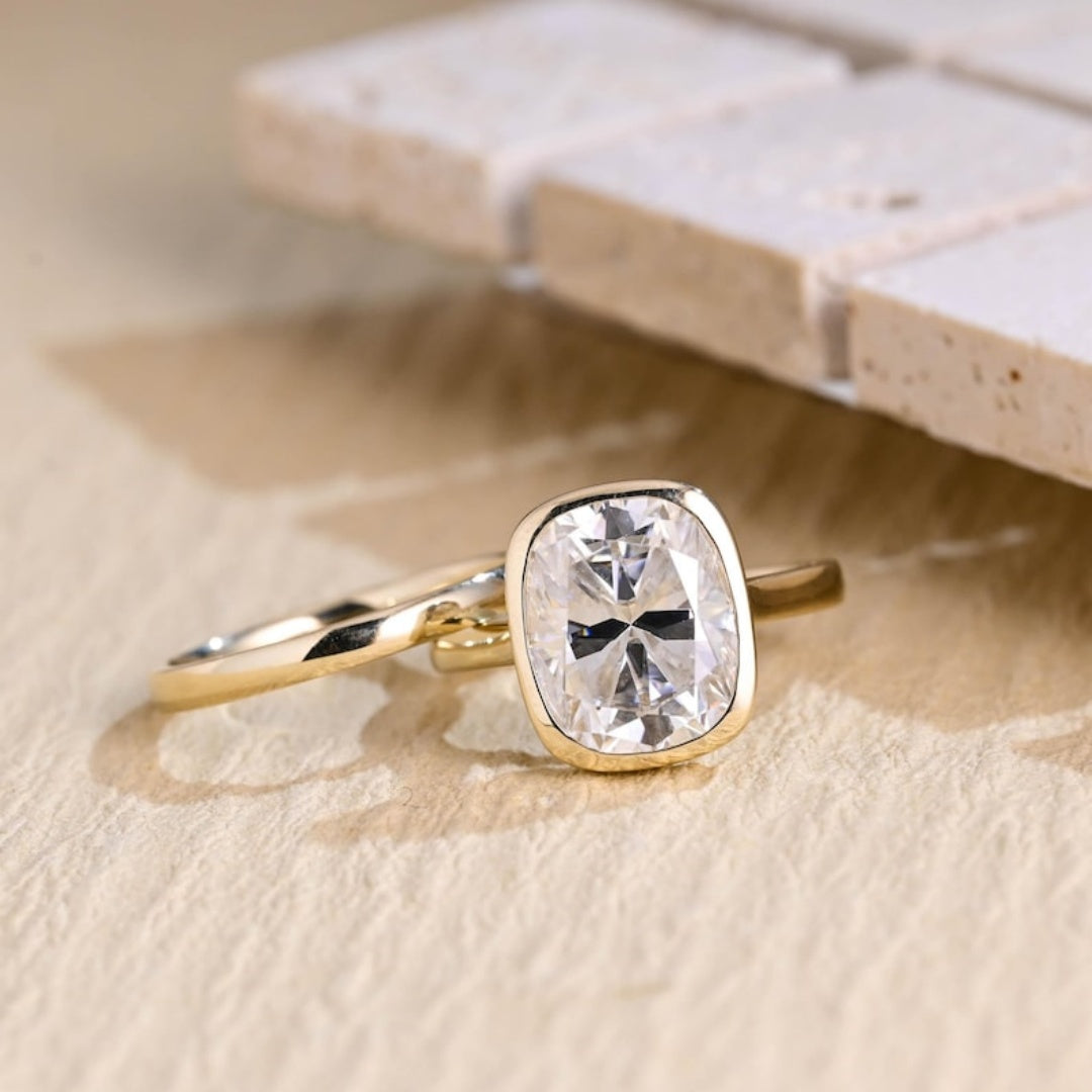 18K Gold Lab Grown Diamond CVD 2CT Elongated Cushion-Cut Bezel Setting Engagement Ring Set