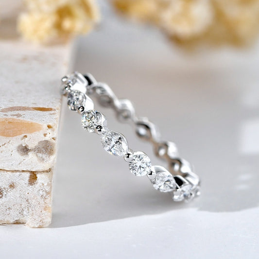 10K Gold Lab Grown Diamond CVD Round-Cut Full Circle Classic Ring For Daily Wear