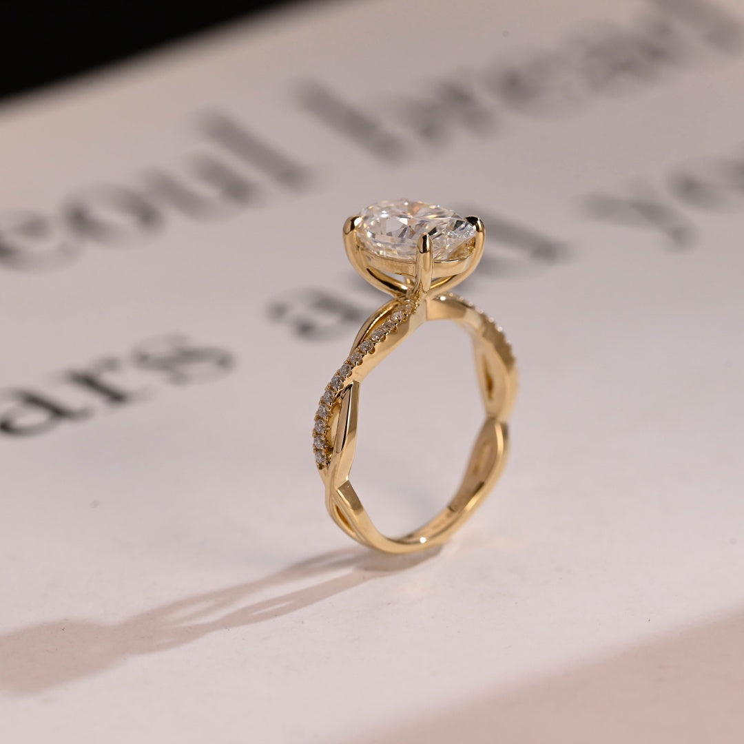 18k Gold Lab Grown Diamond CVD 2CT Oval-Cut Twisted Band Half Eternity Bridal Ring