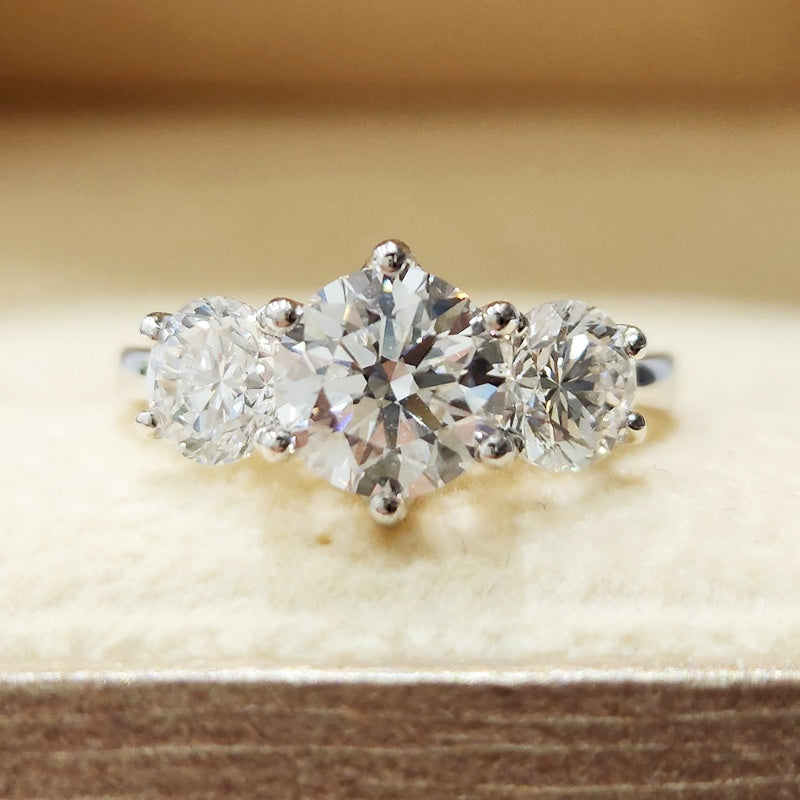 10K Gold Lab Grown Diamond CVD 2CT Round-Cut Three Stone Niche Luxury Anniversary Ring