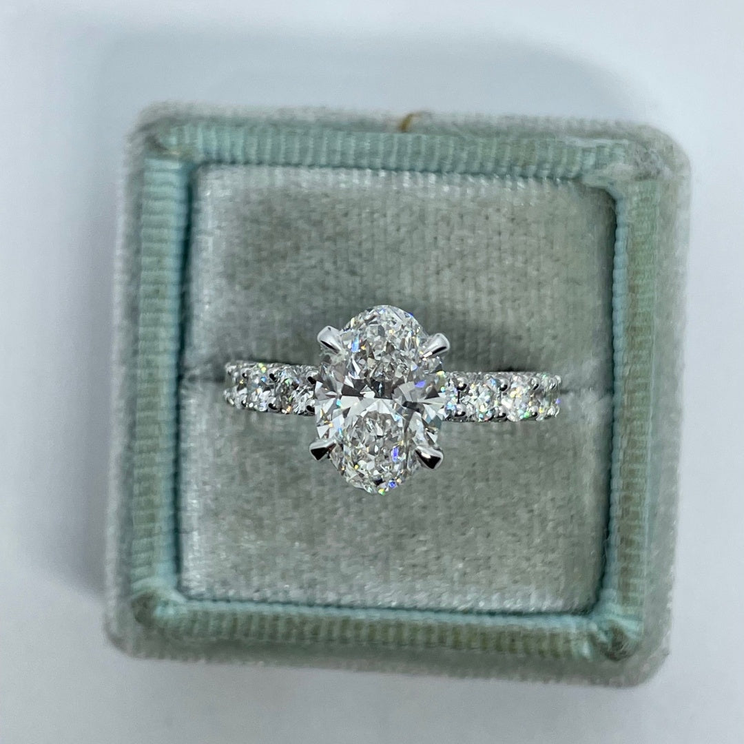 10K Gold Lab Grown Diamond CVD 2.5CT Oval-Cut Engagement Ring For Wedding