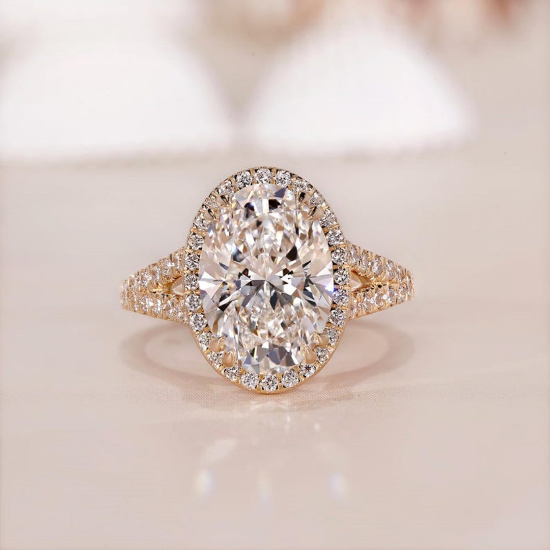 18k Gold Lab Grown Diamond CVD 4.5CT Oval-Cut Halo Engagement Ring