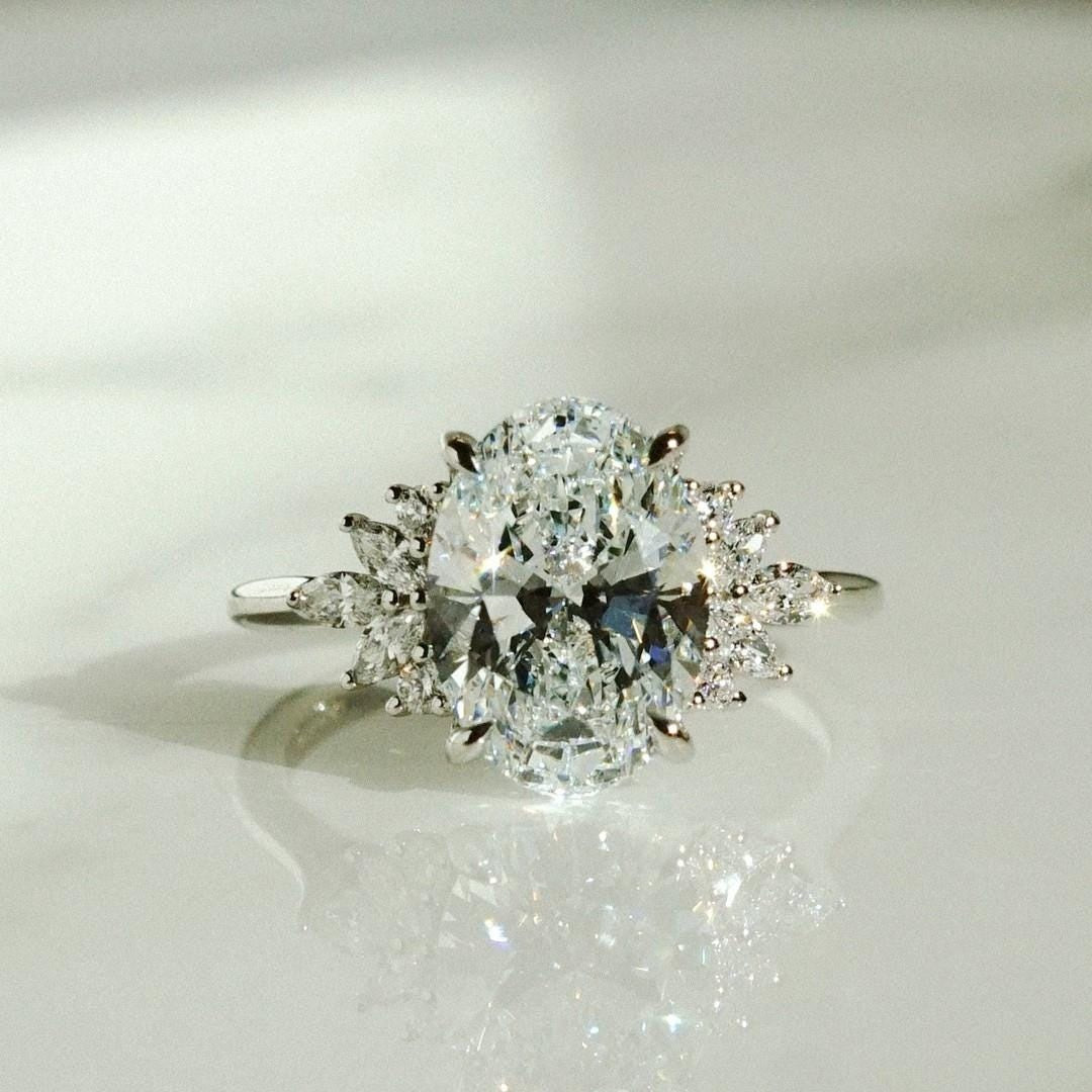 14K Gold Lab Grown Diamond CVD 3CT Oval-Cut Sunflower Design Niche and Unique Ring