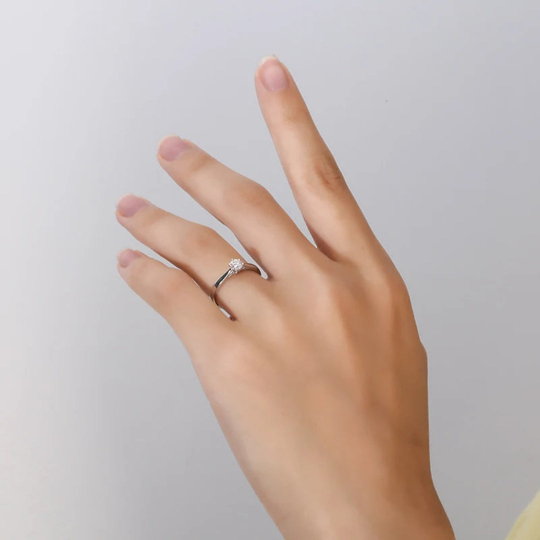 10K Gold Lab Grown Diamond CVD 1CT Round-Cut Classic 6 Prong Design Engagement Ring