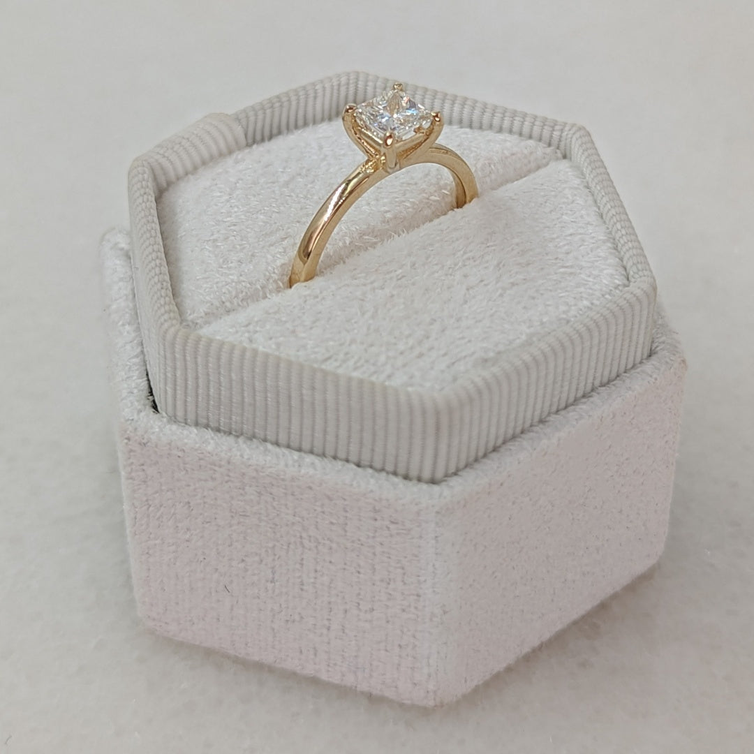 10K Gold Lab Grown Diamond CVD 1CT Princess-Cut Classic Ring Small Exquisite and Simple