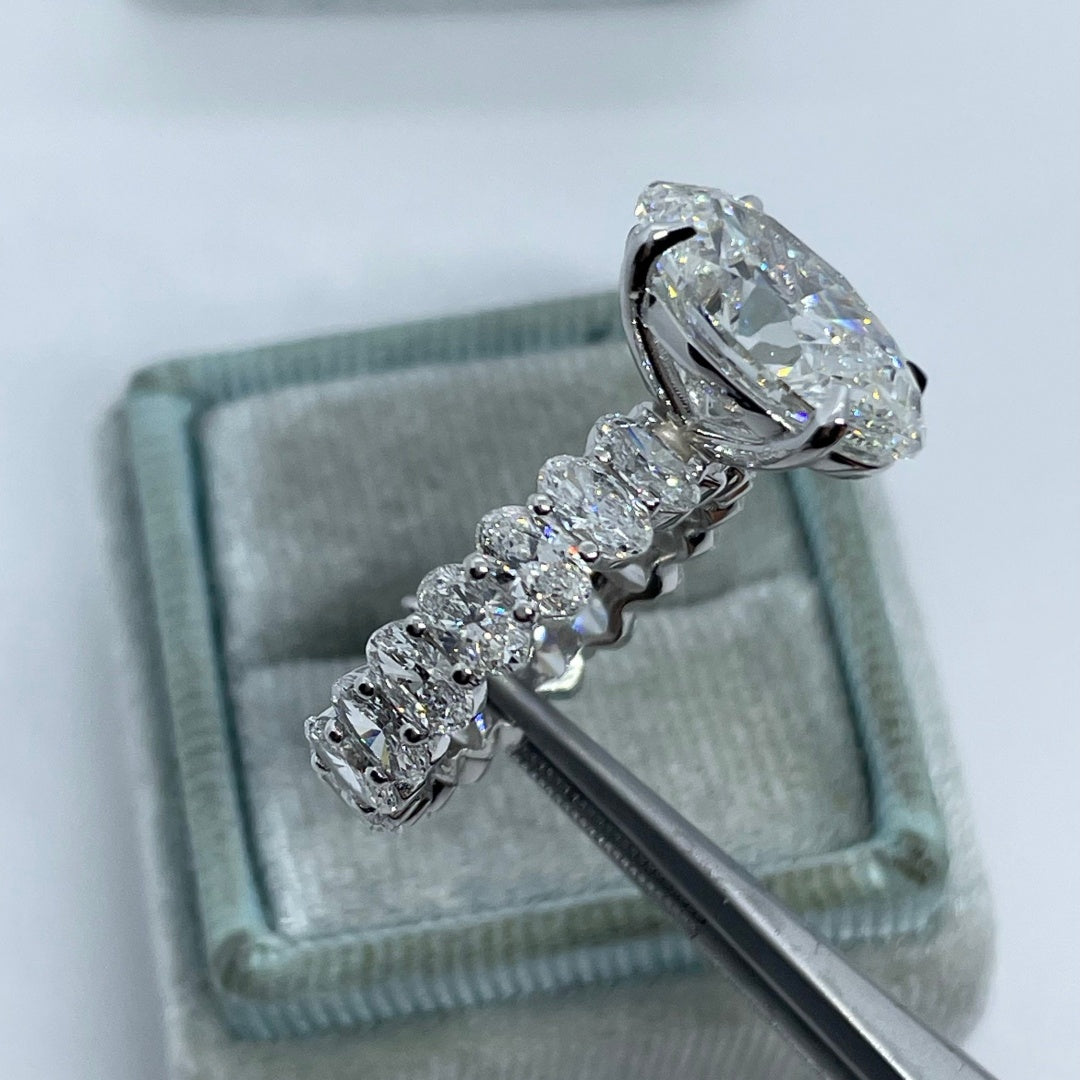 14K Gold Lab Grown Diamond CVD 4CT Oval-Cut Luxury Promise Ring For Wedding