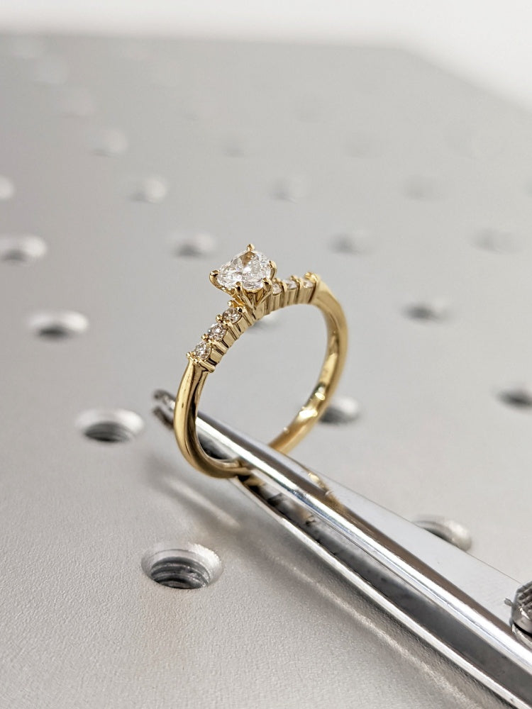 18K Gold Lab Grown Diamond CVD 1CT Heart-Cut Wedding Ring