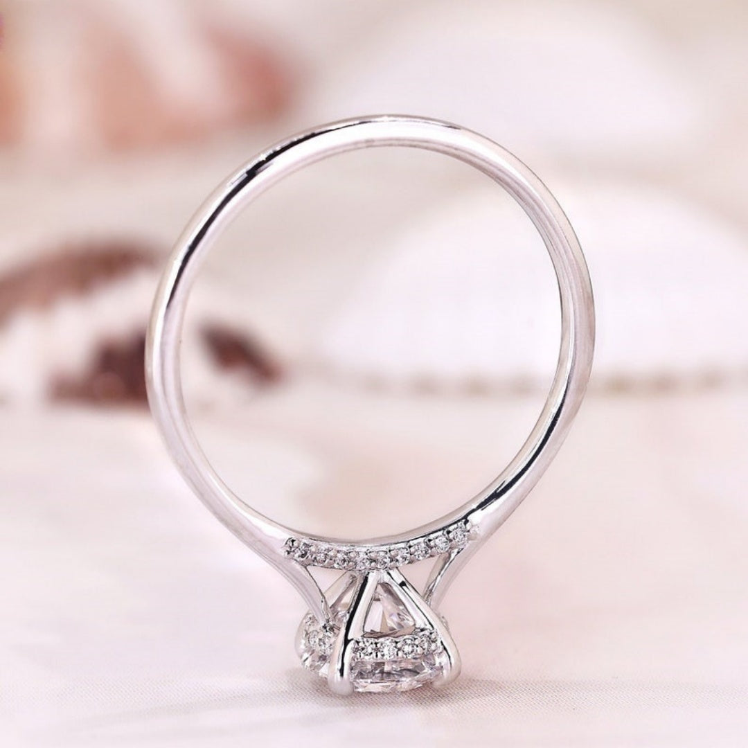 10K Gold Lab Grown Diamond CVD 1CT Round-Cut Four Prong Classic Ring