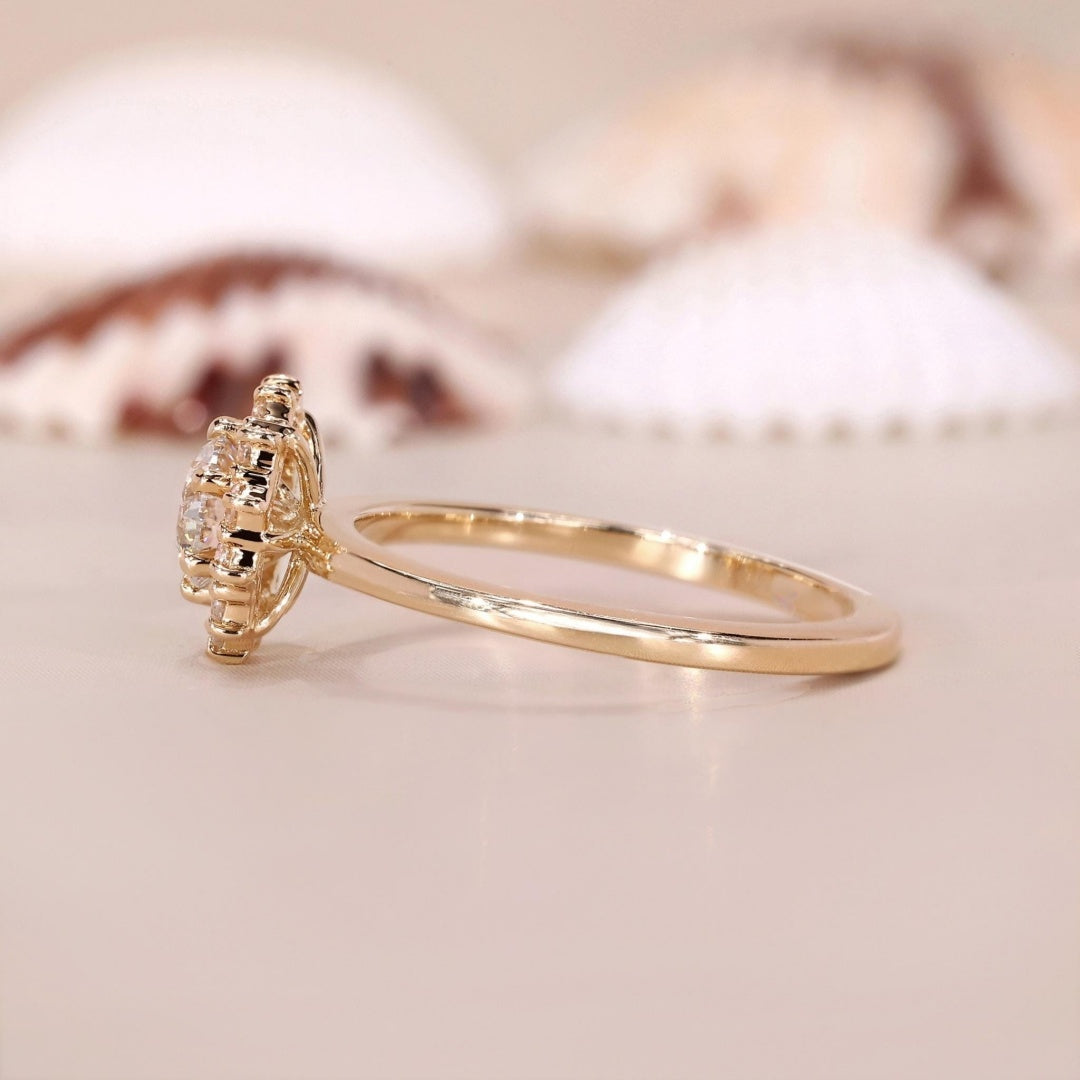 18k Gold Lab Grown Diamond CVD 1CT Round-Cut Sunburst Halo Diamond Engagement Ring