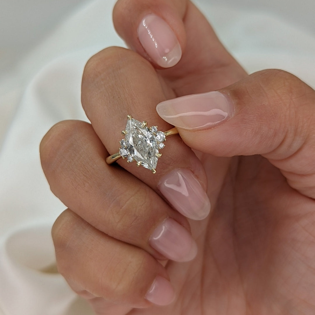 18K Gold Lab Grown Diamond CVD 1.7CT Marquise-Cut Six Prong Simple and Stylish Ring For Daily Wear