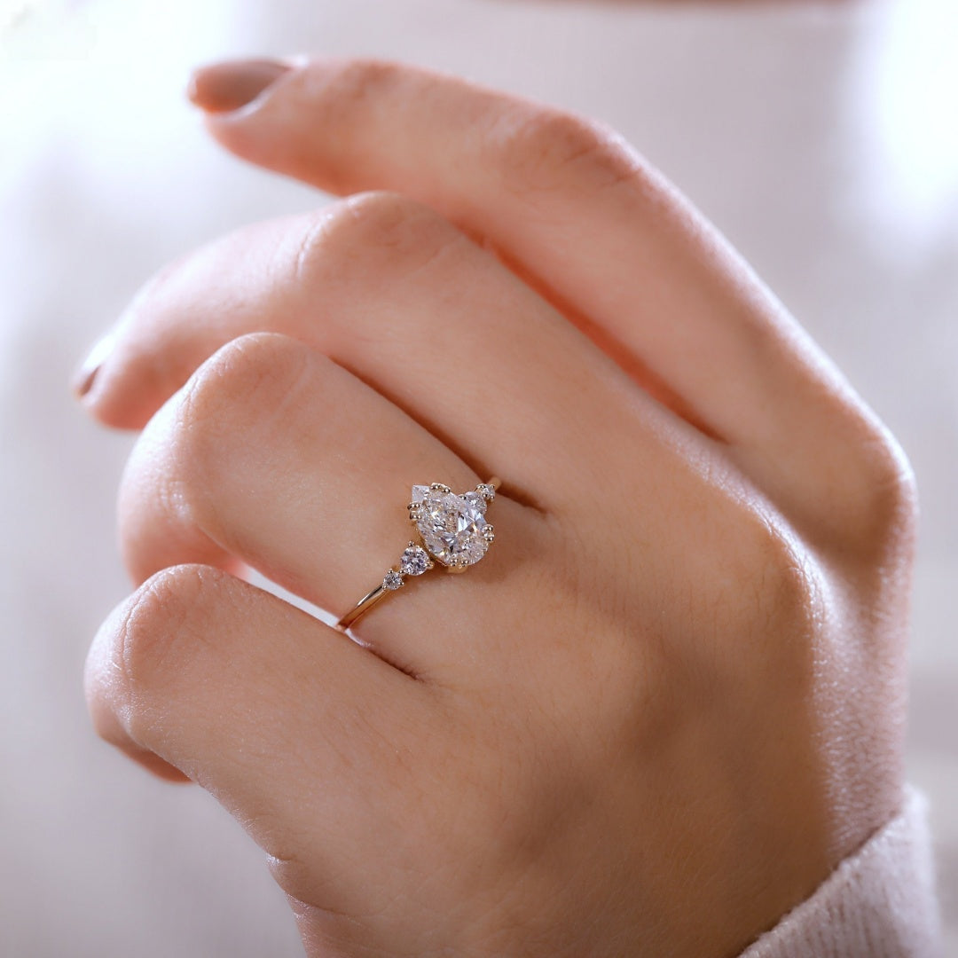 18k Gold Lab Grown Diamond CVD 2CT Pear-Cut Double Prong Classic Ring