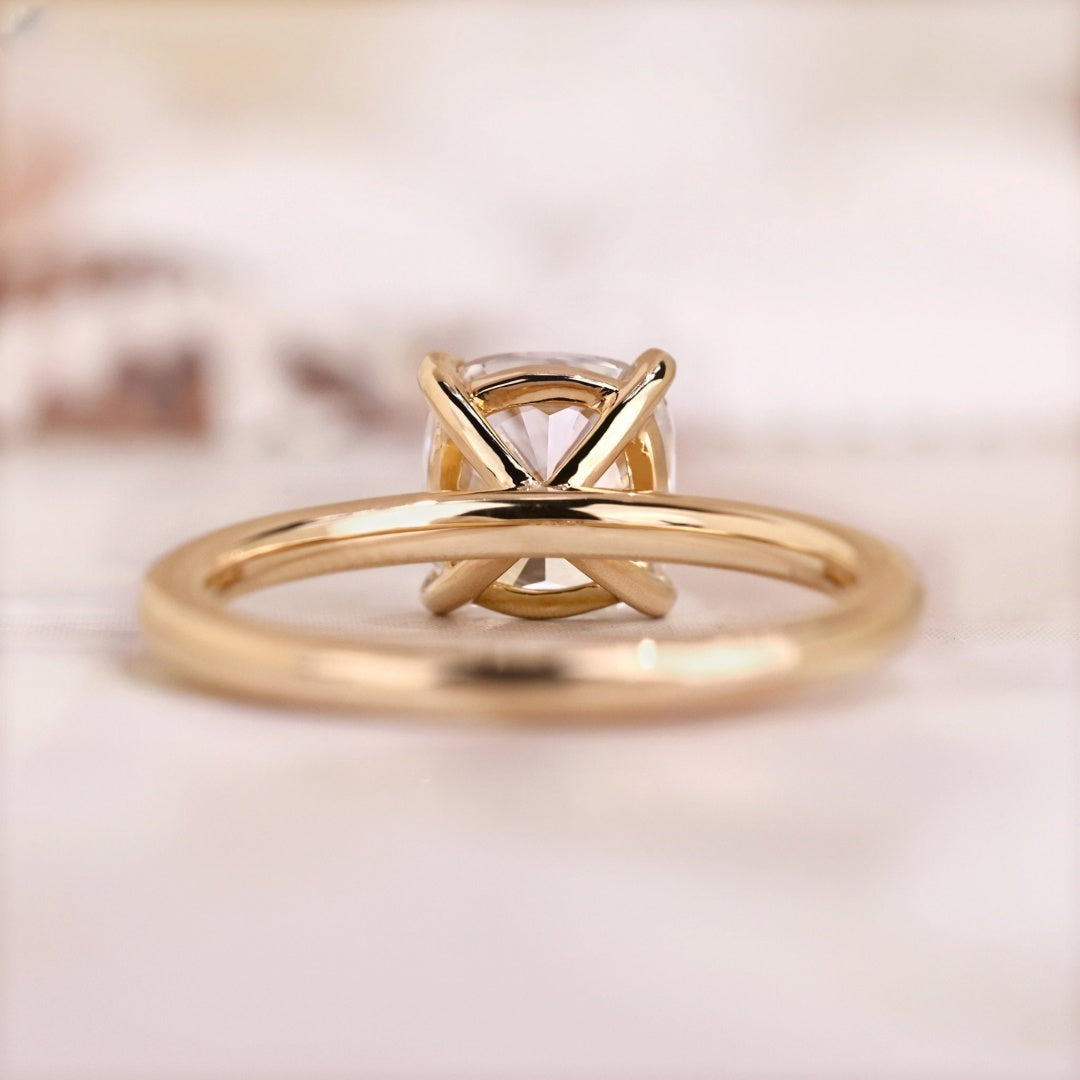 14K Gold Lab Grown Diamond CVD 2CT Cushion-Cut Four-Claw Gold Anniversary Ring