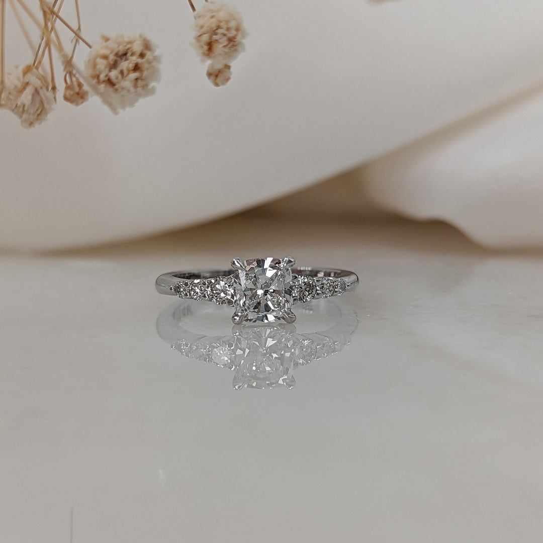 14K Gold Lab Grown Diamond CVD 1CT Cushion-Cut Anniversary Ring For Holiday Gift