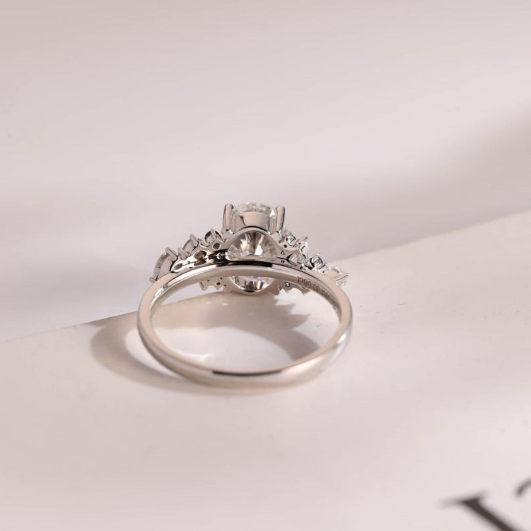 10K Gold Lab Grown Diamond CVD 2CT Oval-Cut Simple and Stylish Anniversary Ring