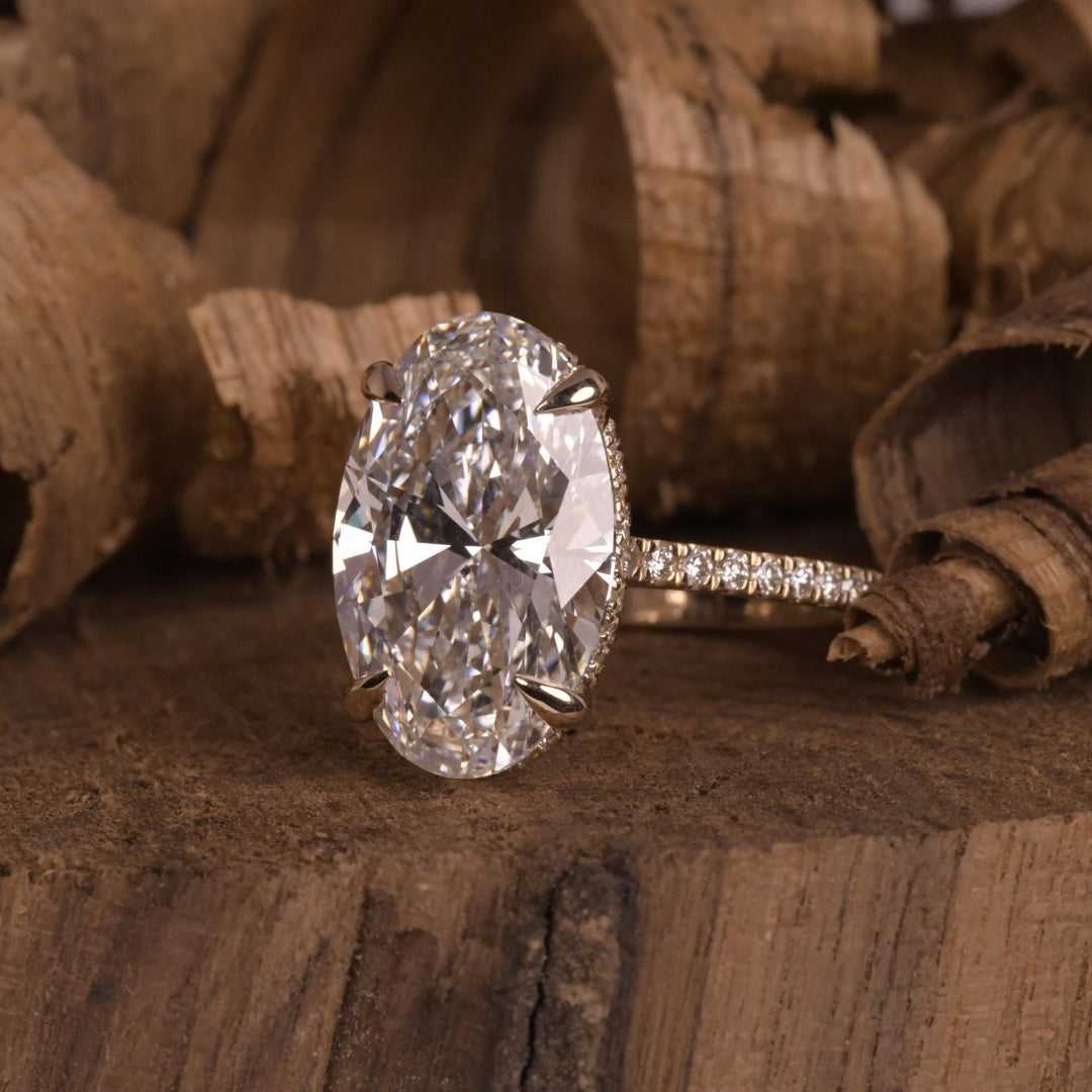 18K Gold Lab Grown Diamond CVD 8CT Oval-Cut Luxury Engagement Ring