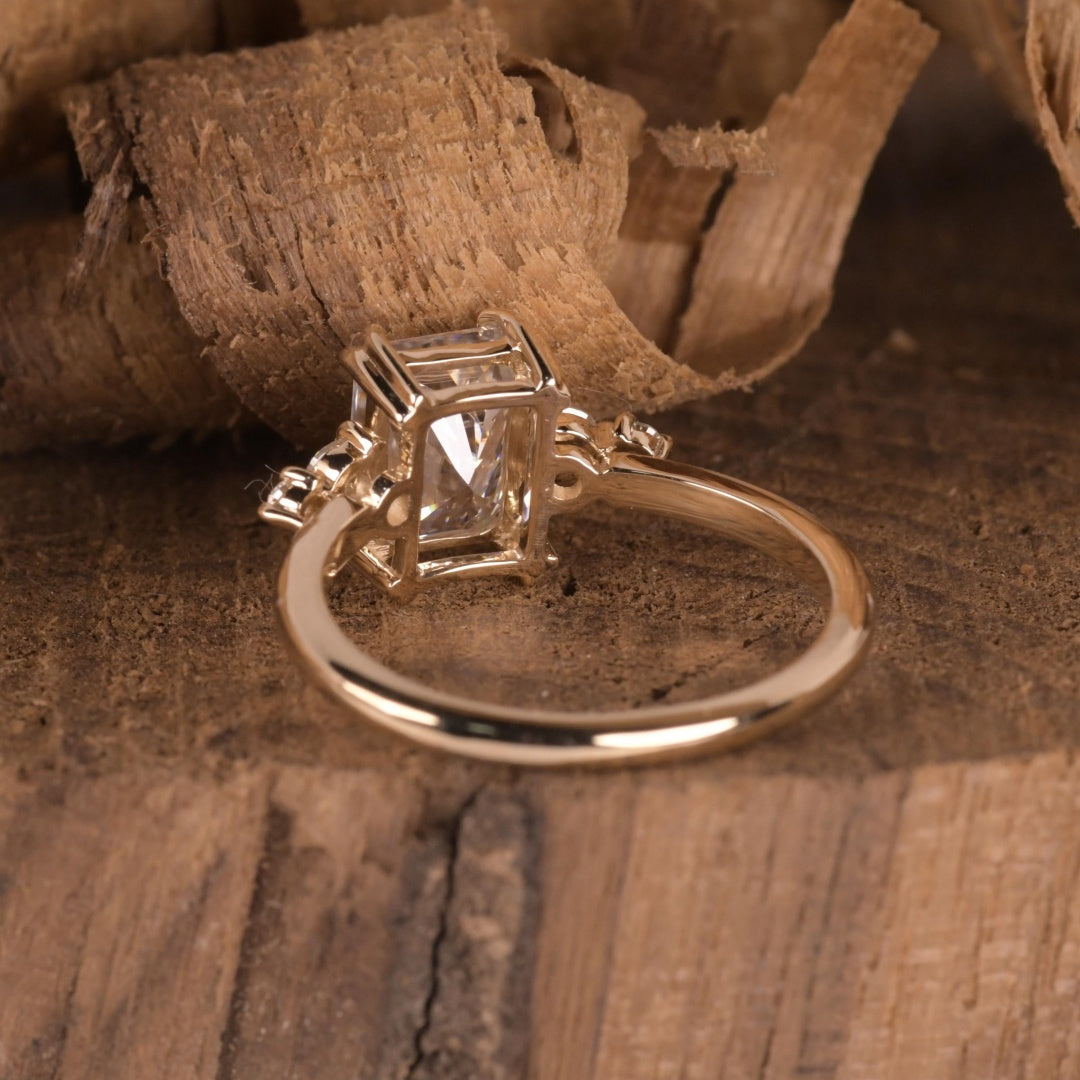 18K Gold Lab Grown Diamond CVD 2CT Radiant-Cut Valentine’s Day Gift