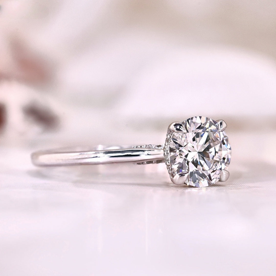 10K Gold Lab Grown Diamond CVD 1CT Round-Cut Four Prong Classic Ring